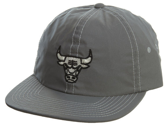 Mitchell&ness Distressed Reflective Chicago Bulls Snapback #35 Unisex Style : 071vz