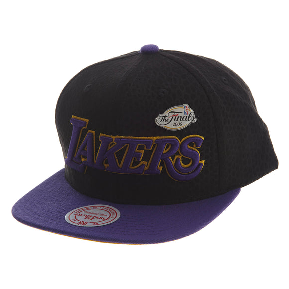 Mitchell&ness Pinned Snake Los Angeles Lakers Snapback #32 Unisex Style : Mm18136-BLACK